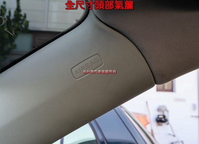 4WD 柴油 恆溫 ABS TCS 里程保證 少跑 全車原鈑件 里程保證 不用殺價就很便宜!  第17張相片