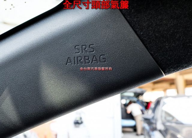 經典版 一手車 ABS TCS 液晶螢幕 電折後視鏡 九安 里程保證 原廠保固中 可全貸!  第19張相片