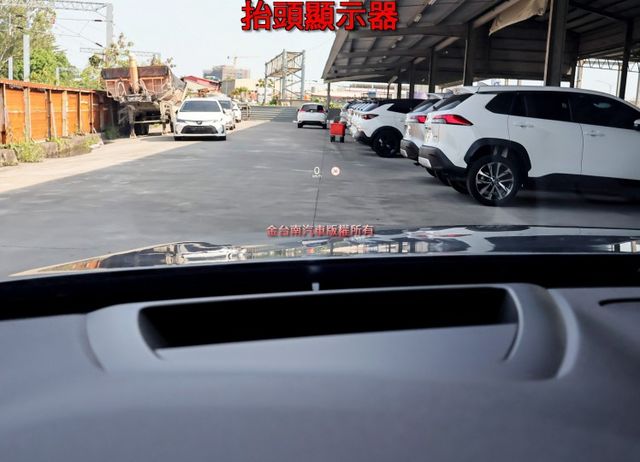 油電 B4 一手車 只跑3.9萬 ACC AEB 車道維持 雙記憶椅 HUD 電動尾門 環景 車載系統 衛星導航!  第11張相片