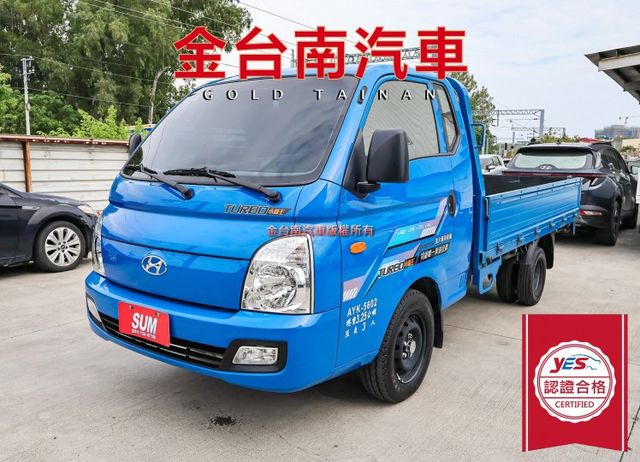 自排變速箱 貨框 只跑1.6萬 里程保證 全車原板件 倒車顯影 TCS ABS 附全額發票 可全貸 不用殺價就很便宜!  第1張相片