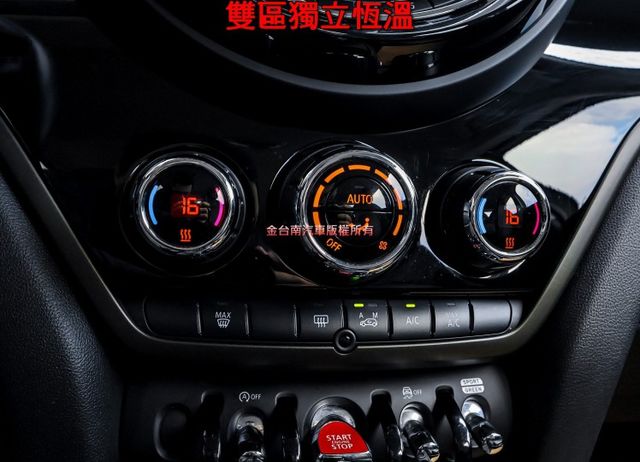20年式 豪華野營版 雙電動椅 NAVI iKEY 定速 倒車顯影 電動尾門 全車原板件 車況超好 可全貸!  第16張相片