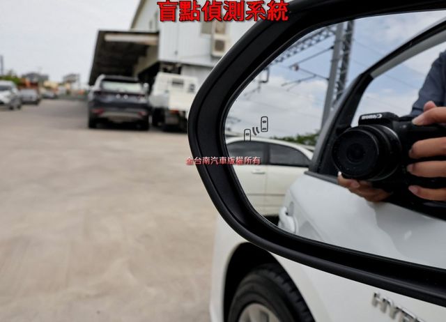 油電尊爵版 一手車 只跑3萬 全車原板件如新 ACC AEB 車道維持 倒車顯影 恆溫 九安 可全貸 不用殺價就很便宜!  第12張相片