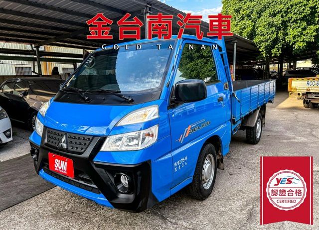 貨框 自排變速箱 一手車 只跑1萬 原廠保養 全車原板件 附全額發票 可全貸 事業打拼好幫手!  第1張相片