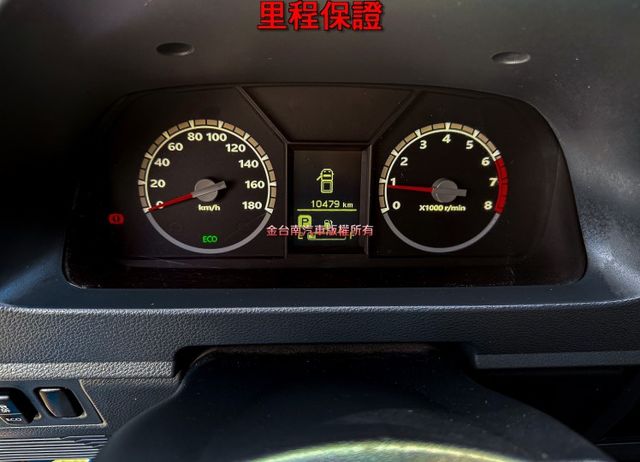 貨框 自排變速箱 一手車 只跑1萬 原廠保養 全車原板件 附全額發票 可全貸 事業打拼好幫手!  第10張相片