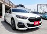 220i GC 總代理 一手車 只跑1萬 全車原版件 M套件 雙電動椅 NAVI AEB 盲點 車載系統 可全貸!  第3張縮圖