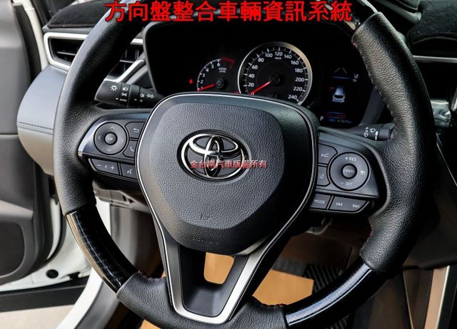 豪華版 一手車 只跑4.7萬 原廠保養 全車原板件 ACC AEB 車道維持 iKEY 恆溫 可全貸 不用殺價就很便宜!  第11張相片