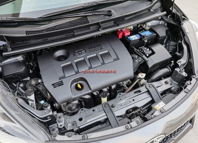 七人座 22年式 21/12領 一手車 只跑5.9萬 AEB 車道偏離 衛星導航 車載系統 恆溫 iKEY 電瓶剛換新  第19張相片