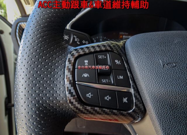 LV2超質型 只跑1.5萬 原廠保養 全車原板件 電動椅 ACC AEB 車道維持 雙區恆溫 車載系統 可全貸!  第12張相片
