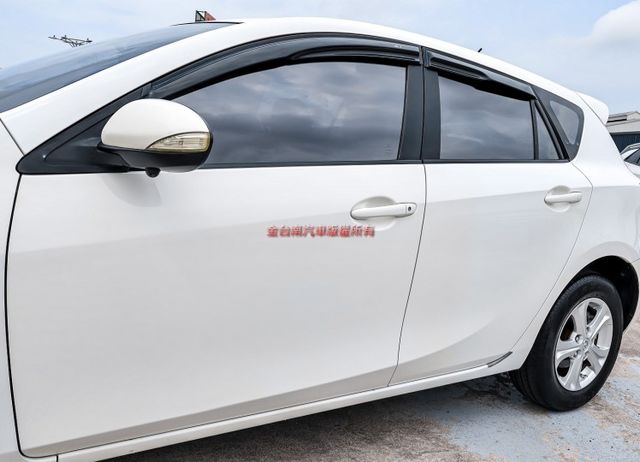 五門 一年只跑1萬 里程保證 全車原板件 車況超好 天窗 大螢幕安卓機 環景 車載系統 可全貸 不用殺價就很便宜!  第7張相片