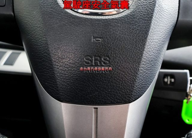 五門 一年只跑1萬 里程保證 全車原板件 車況超好 天窗 大螢幕安卓機 環景 車載系統 可全貸 不用殺價就很便宜!  第19張相片