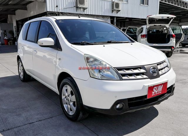 只跑11.8萬 全車原鈑件 恆溫 雙安 電動後視鏡 里程保證 代步通勤最佳選擇!  第4張相片