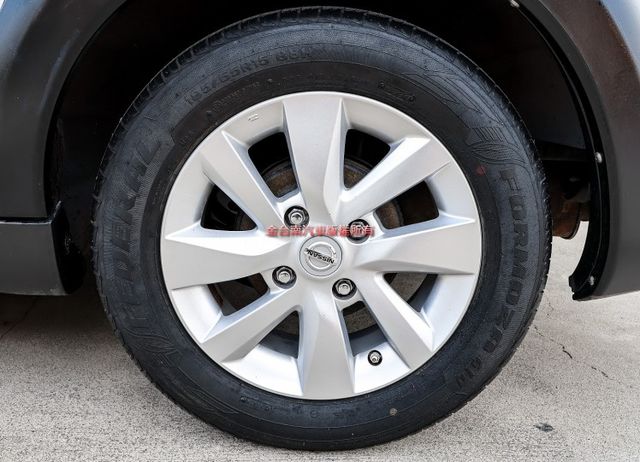 行家皮椅版 小車大空間 少跑里程保證 代步通勤好選擇 ABS 雙安 可全貸 不用殺價就很便宜!  第10張相片