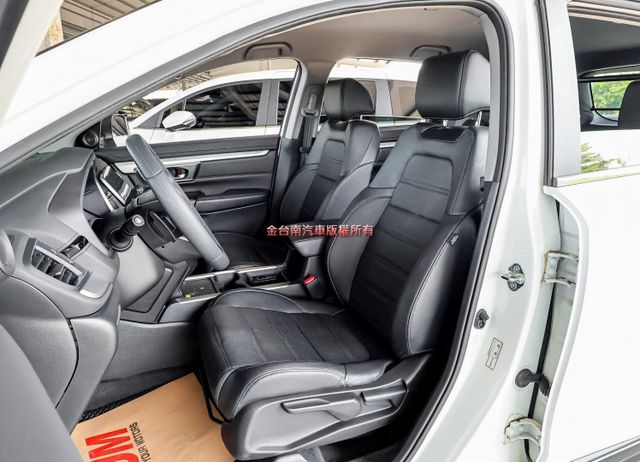 VTi-S 只跑5.3萬 ACC AEB 車道偏離 電動尾門 快撥 雙區恆溫 iKEY 衛星導航 一手車 原鈑件!  第7張相片