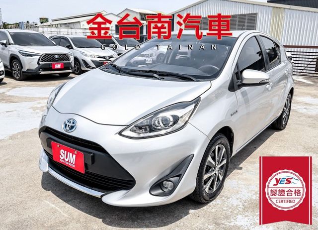 油電 平均油耗 26.5km/ltr 代步通勤好選擇 車況超好 TCS 全車九安 iKEY 恆溫 可全貸!  第1張相片