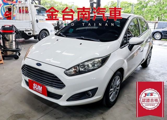 時尚型 少跑里程保證 車況超好 影音系統 衛星導航 TCS ABS 雙安 代步通勤好選擇 可全貸 不用殺價就很便宜!  第1張相片