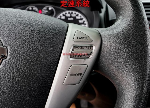 15年式 14/11出廠 只跑7萬 定速 iKEY 恆溫 大螢幕安卓機 衛星導航 全車原鈑件 里程保證!  第10張相片