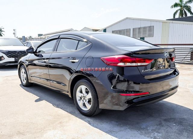 1.6 小改款 一手車 只跑3.6萬 少里程 TCS ABS 影音 衛星導航 六安 里程保證 可全貸!  第2張相片