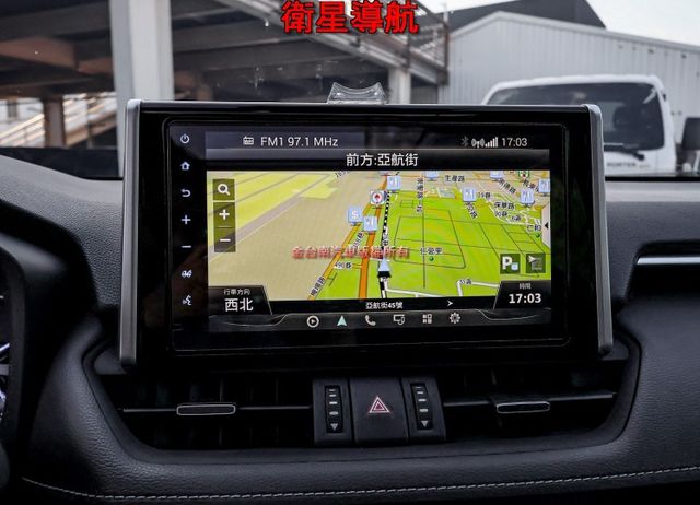 四輪剛換全新胎 4WD 油電 旗艦 20年式 19/12出廠 全景天窗 環景 雙前通風椅 記憶椅 電動尾門 原鈑件  第10張相片