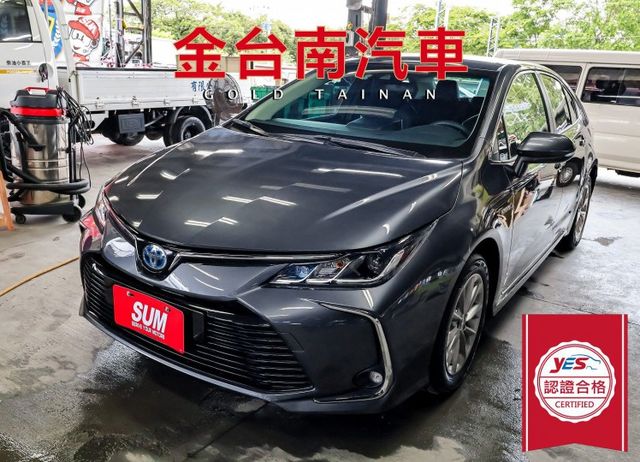 油電 只跑4萬 ACC AEB 車道維持及偏離 盲點 iKEY 恆溫 TCS ABS 九安 一手 全車原鈑件 里程保證!  第1張相片