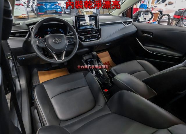油電 只跑4萬 ACC AEB 車道維持及偏離 盲點 iKEY 恆溫 TCS ABS 九安 一手 全車原鈑件 里程保證!  第10張相片