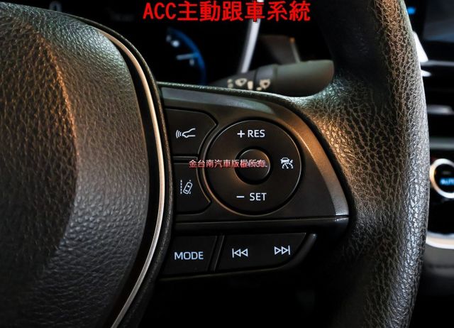 油電 只跑4萬 ACC AEB 車道維持及偏離 盲點 iKEY 恆溫 TCS ABS 九安 一手 全車原鈑件 里程保證!  第13張相片