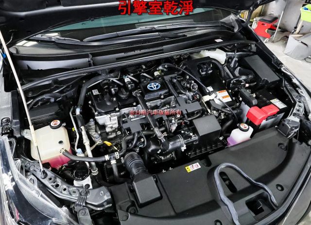 油電 只跑4萬 ACC AEB 車道維持及偏離 盲點 iKEY 恆溫 TCS ABS 九安 一手 全車原鈑件 里程保證!  第19張相片