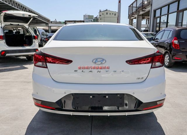 雙前輪剛換新 22年式 8月出-12月領 只跑4.2萬 ACC AEB 車道偏離 盲點 iKEY 車載系統 一手 原鈑件  第3張相片