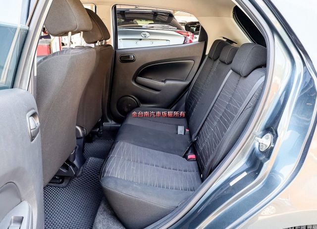 Sport版 只跑7.2萬 全車原鈑件 iKEY ABS 雙安 里程保證 耗材已更換 代步通勤最佳選擇!  第9張相片