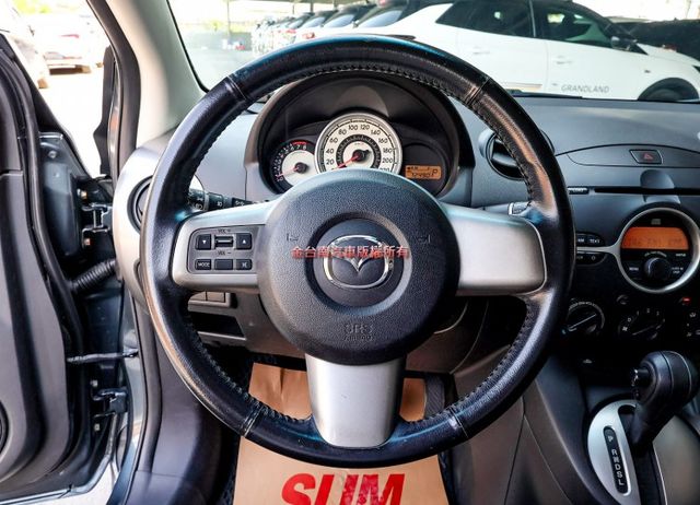 Sport版 只跑7.2萬 全車原鈑件 iKEY ABS 雙安 里程保證 耗材已更換 代步通勤最佳選擇!  第12張相片