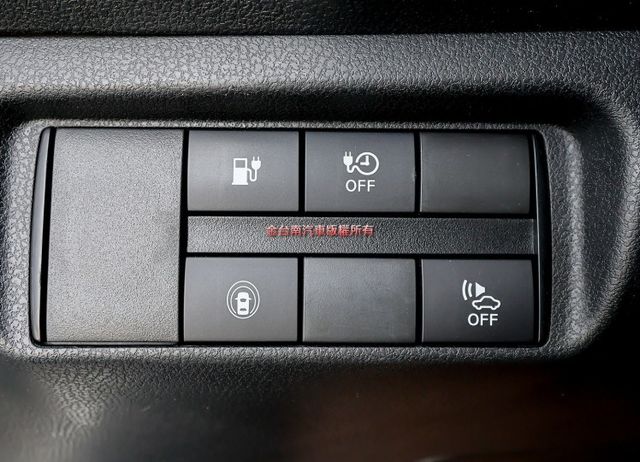 最實惠電動車 ACC AEB 車道偏離 CARPLAY iKEY 盲點 LED頭燈 環景 十安 原鈑件 原廠保養!  第11張相片