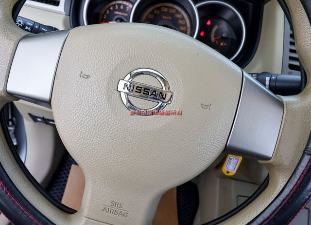 只跑10.7萬 全車原鈑件 影音 衛星導航 倒車顯影 雙安 鋁圈 皮椅 里程保證 代步最佳選擇!  第10張相片
