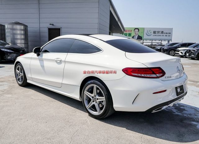 Coupe 4WD 無菸車 AMG套件 只跑10.7萬 盲點 定速 TCS 雙記憶電熱椅 LED頭燈 iKEY 原鈑件  第2張相片