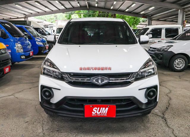 精緻版 只跑8.8萬 定速 ABS TCS 後座冷氣 收折後視鏡 全車原鈑件 附全額發票 打拼事業好幫手!  第5張相片