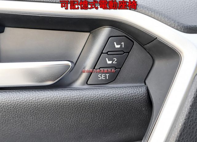 旗艦版 ACC AEB 車道偏離 衛星導航 環景 記憶椅 雙電熱椅 iKEY 盲點 HUD 一手車 原鈑件 可全貸!  第11張相片