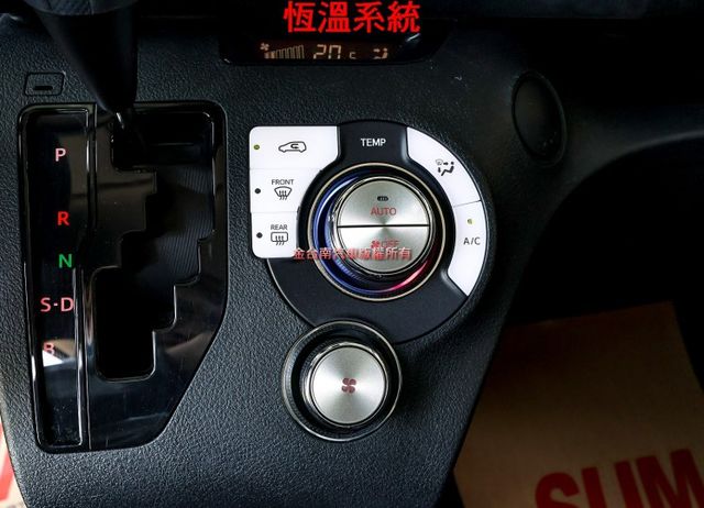 24年式 11月領牌 只跑8千 AEB 車道偏離 iKEY 車載系統 恆溫 TCS 一手 全車原鈑件 原廠保養!  第17張相片