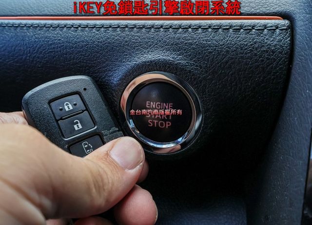 豪華+版 一手車 只跑6萬 全車原板件 電動側滑門 盲點 定速 iKEY 恆溫 可全貸 不用殺價就很便宜!  第16張相片