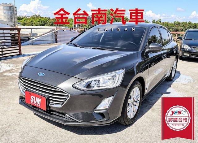 五門 一手車 只跑5萬 全車原板件 車況超好 車載系統 盲點 恆溫 全車六安 可全貸 不用殺價就很便宜!  第1張相片