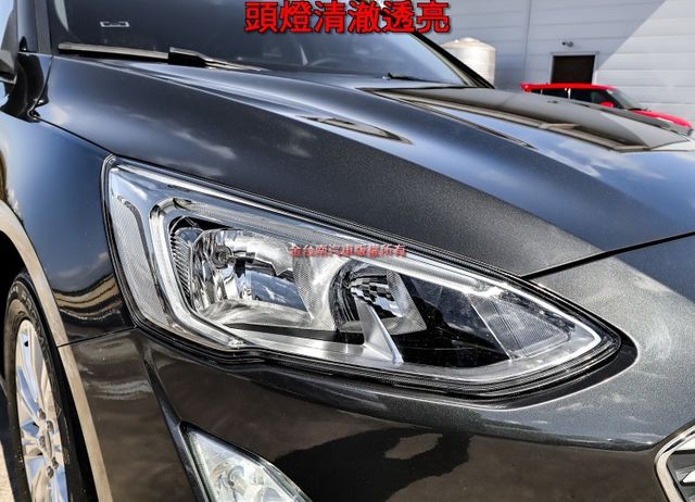 五門 一手車 只跑5萬 全車原板件 車況超好 車載系統 盲點 恆溫 全車六安 可全貸 不用殺價就很便宜!  第6張相片