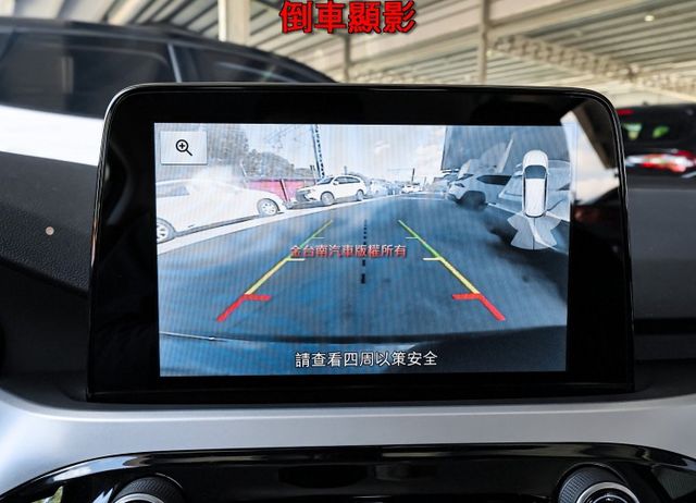 五門 一手車 只跑5萬 全車原板件 車況超好 車載系統 盲點 恆溫 全車六安 可全貸 不用殺價就很便宜!  第16張相片