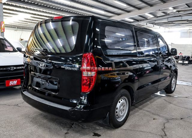 一手車 只跑7.6萬 全車原鈑件 原廠保養 倒車顯影 定速 ABS 雙安 循跡防滑 商務旅遊首選 附全額發票 可全貸!  第3張相片