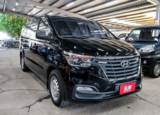 一手車 只跑7.6萬 全車原鈑件 原廠保養 倒車顯影 定速 ABS 雙安 循跡防滑 商務旅遊首選 附全額發票 可全貸!  第4張相片