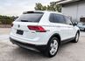 330 TSI 只跑5.7萬 原廠保養 全車原板件 雙記憶椅 4WD ACC 車道維持 電動尾門 可全貸!  第2張縮圖