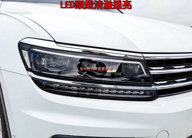 330 TSI 只跑5.7萬 原廠保養 全車原板件 雙記憶椅 4WD ACC 車道維持 電動尾門 可全貸!  第5張相片