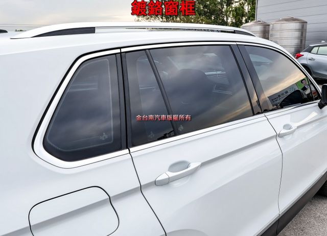 330 TSI 只跑5.7萬 原廠保養 全車原板件 雙記憶椅 4WD ACC 車道維持 電動尾門 可全貸!  第6張相片