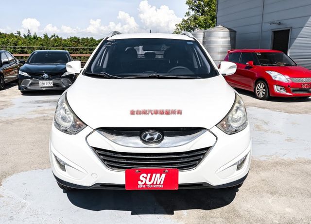 2.4尊貴型 一手車 只跑6.9萬 里程保證 全車原板件 電動椅 雙區恆溫 TCS ABS 雙安 可全貸!  第5張相片