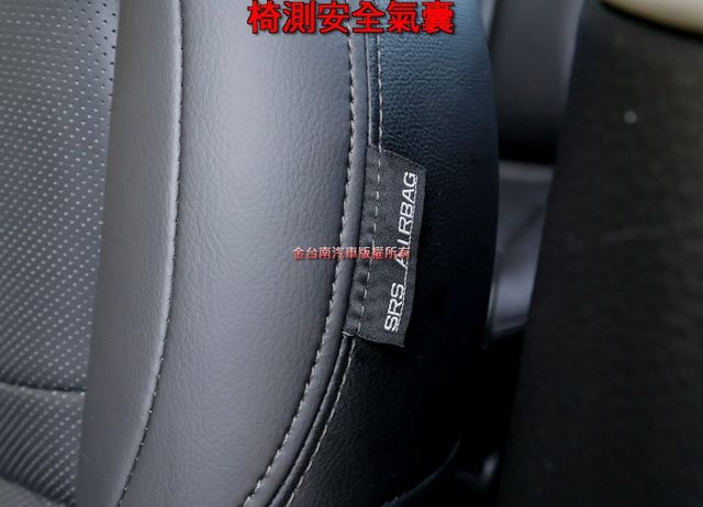 17年式 16/11出廠 只跑10.9萬 定速 影音 衛星導航 雙區恆溫 iKEY 抬頭顯示器 四安 全車原鈑件!  第18張相片