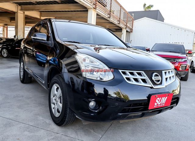 原裝進口 全車原板件 車況超好 影音系統 倒車顯影 HID頭燈 NAVI TCS ABS 全車六安 代步通勤好選擇!  第4張相片