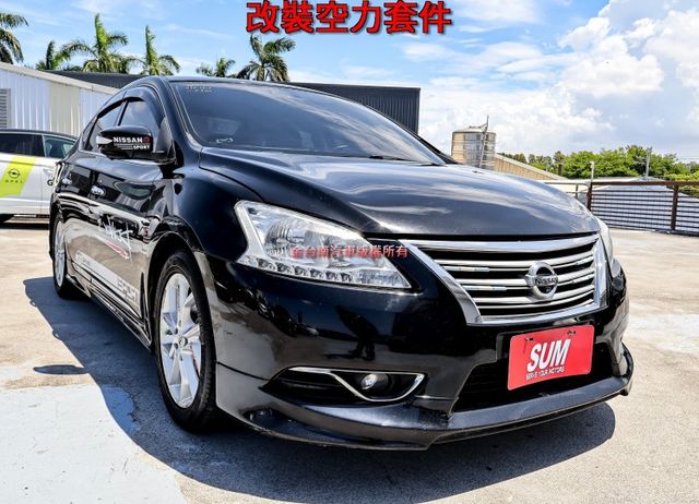 旗艦版 電動椅 iKEY 無線CARPLAY 倒車顯影 大包 恆溫 少跑里程保證 全車原板件 可全貸 不用殺價就很便宜!  第4張相片