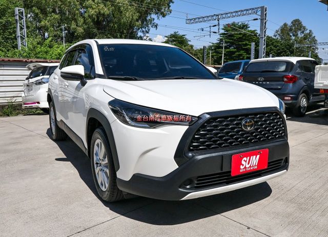豪華版 一手車 ACC AEB 車道維持及偏離 iKEY TCS 恆溫 ABS 里程保證 不用殺價就很便宜!  第4張相片