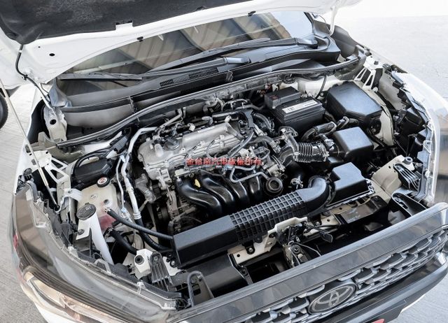 豪華版 一手車 ACC AEB 車道維持及偏離 iKEY TCS 恆溫 ABS 里程保證 不用殺價就很便宜!  第19張相片